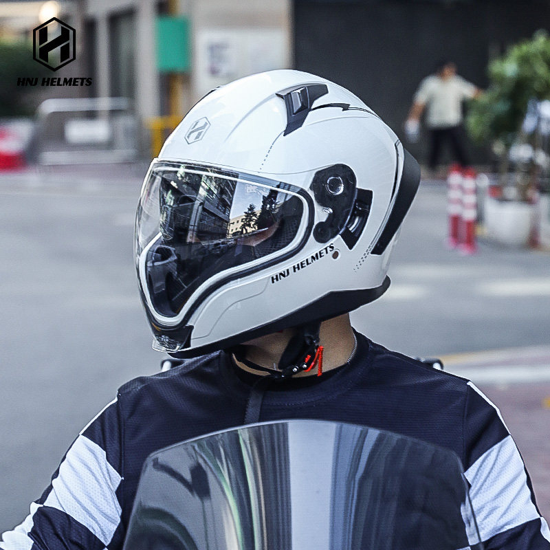 خوذة رياضية كاملة الوجه معتمدة - مراجعة Scooter Helmet Set وسعره